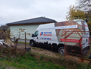 Zateplení stropu dřevostavby pomocí foukané izolace